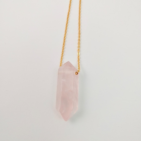 Rose Quartz pointed crystal pendant gold necklace - Picture 2 of 8